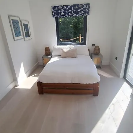 Luxury Near Fistral